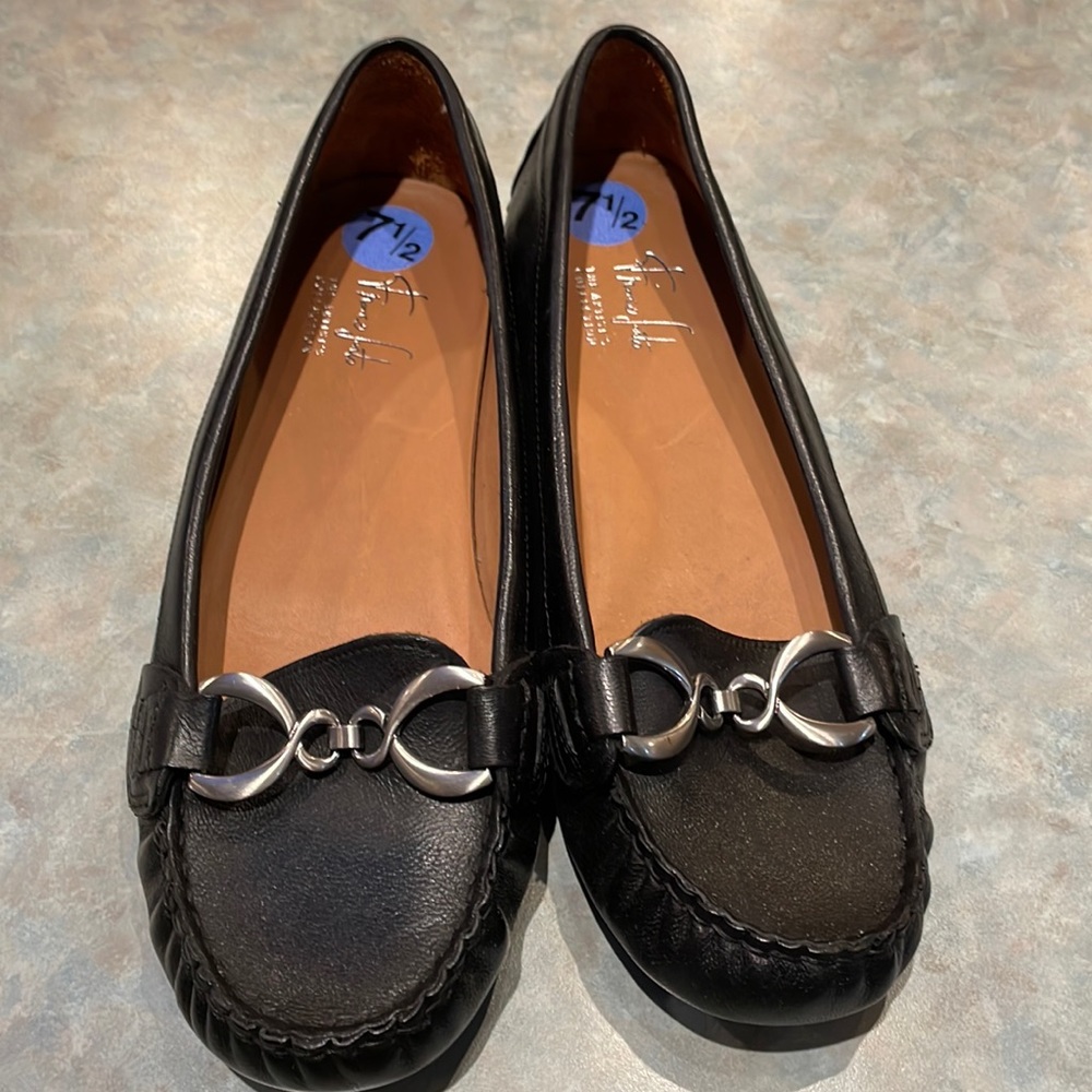 Franco Sarto leather black loafers (sz 7 1/2)